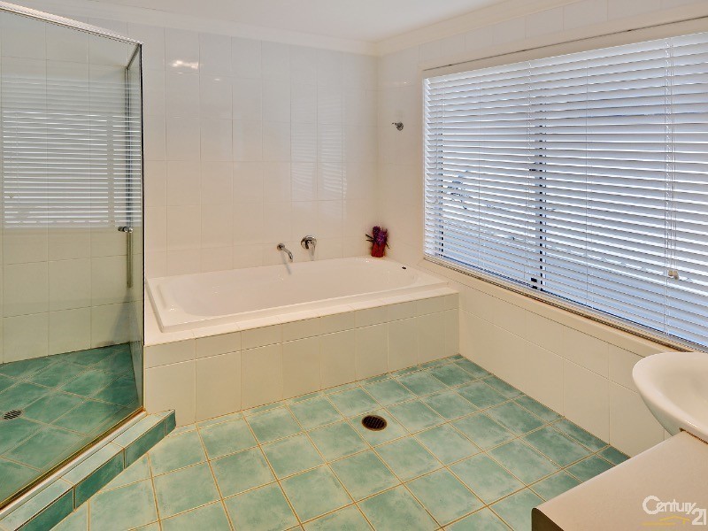 14 Staysail Place, Twin Waters QLD 4564
