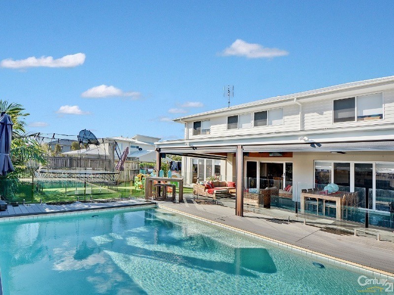 47 North Beach Place, Mudjimba QLD 4564