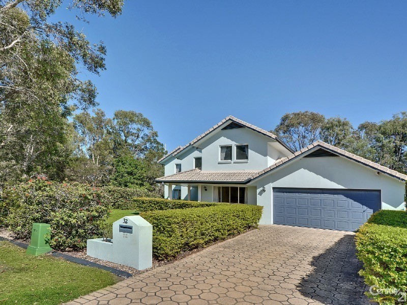 32 Wattlebird Drive, Twin Waters QLD 4564
