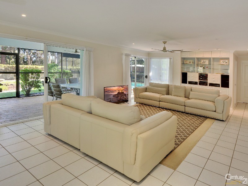 32 Wattlebird Drive, Twin Waters QLD 4564