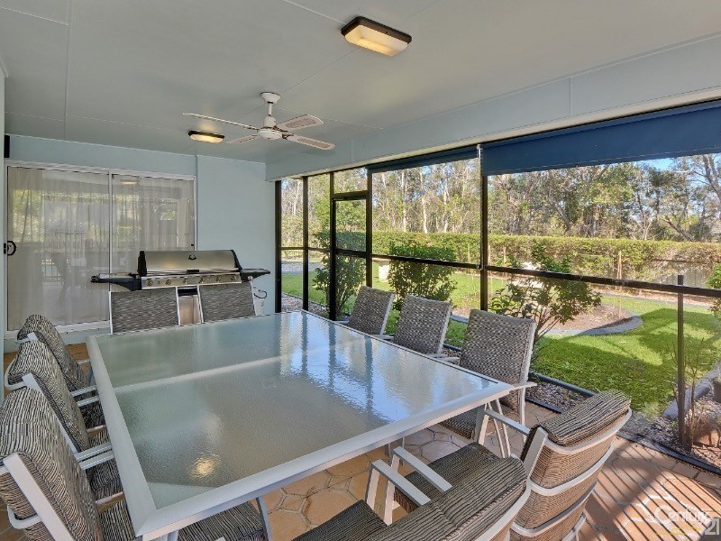 32 Wattlebird Drive, Twin Waters QLD 4564