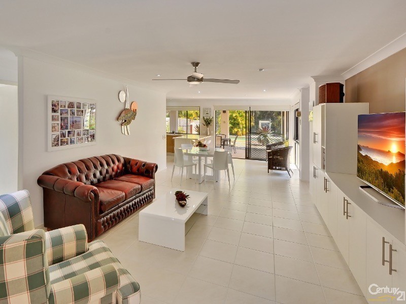 39 Stillwater Drive, Twin Waters QLD 4564