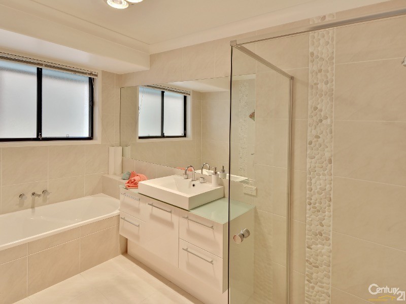 39 Stillwater Drive, Twin Waters QLD 4564