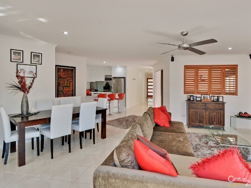 5 Sunorchid Place, Twin Waters QLD 4564