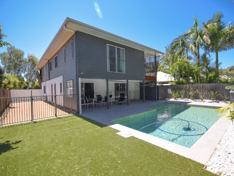 2 Merkara Crescent, Twin Waters QLD 4564