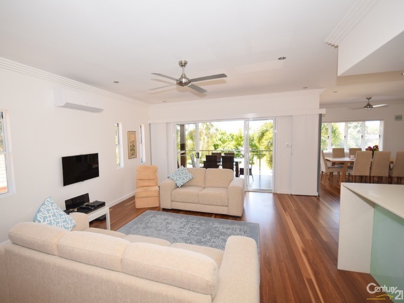 2 Merkara Crescent, Twin Waters QLD 4564