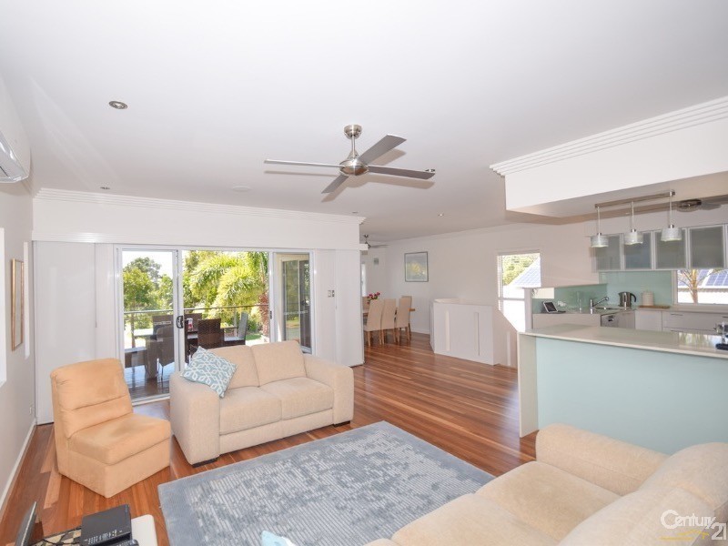 2 Merkara Crescent, Twin Waters QLD 4564