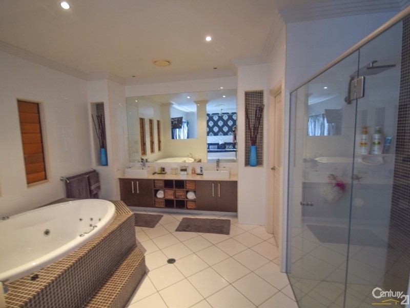 3 Starfish Way, Twin Waters QLD 4564