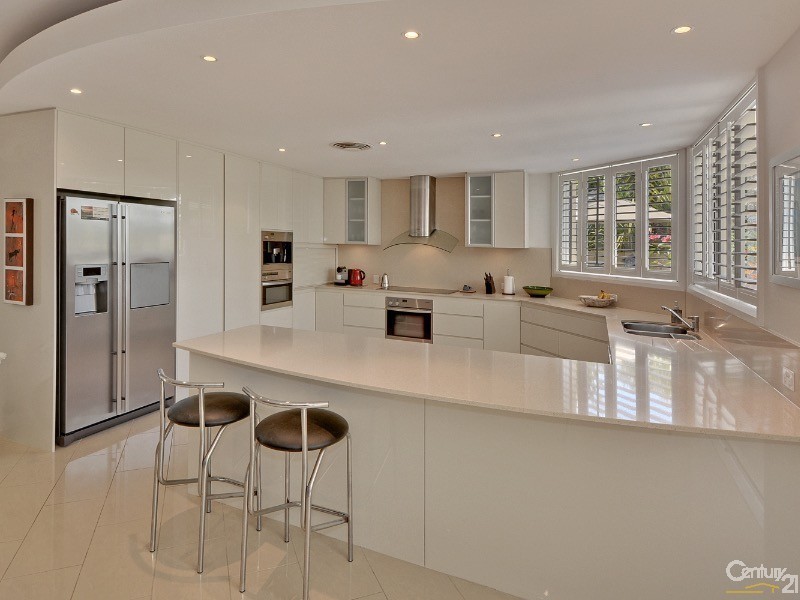 24 Moorings Circuit, Twin Waters QLD 4564