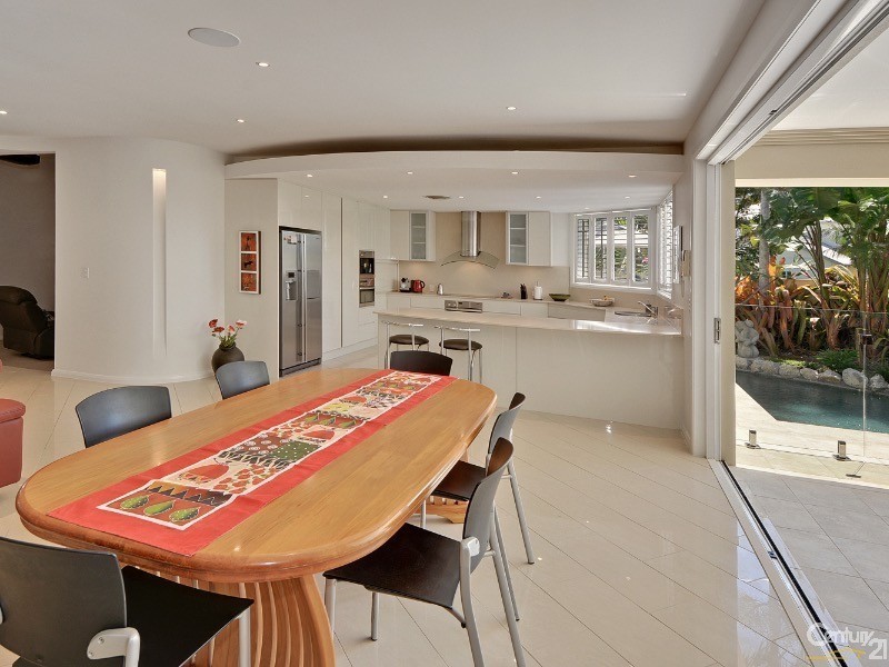 24 Moorings Circuit, Twin Waters QLD 4564