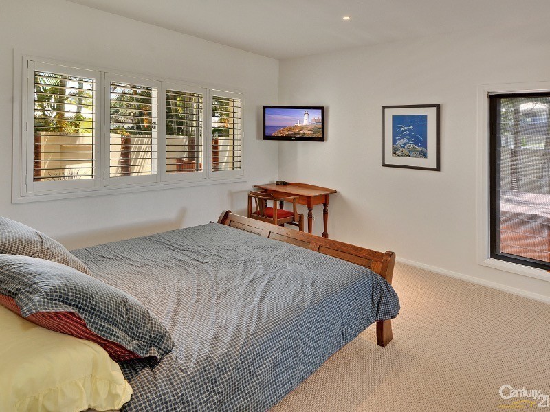 24 Moorings Circuit, Twin Waters QLD 4564