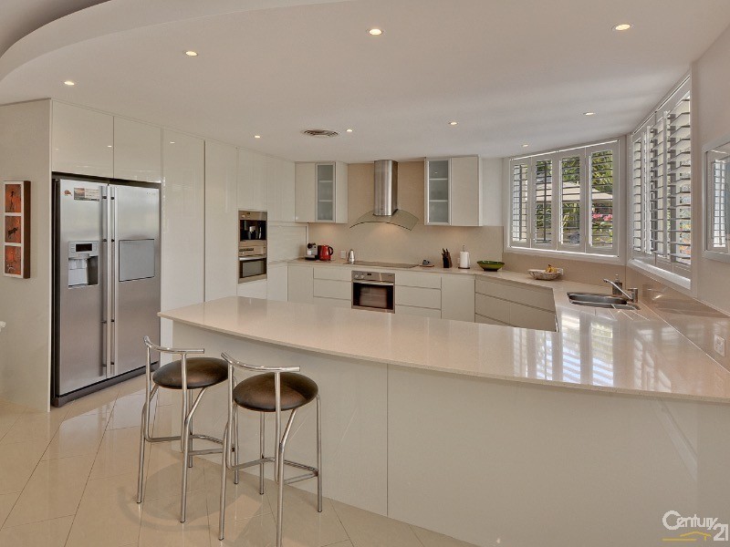 24 Moorings Circuit, Twin Waters QLD 4564
