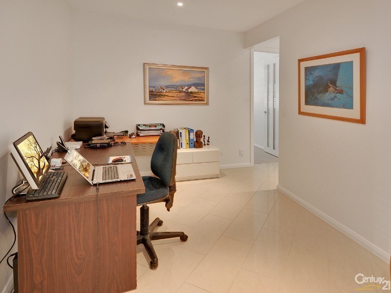 24 Moorings Circuit, Twin Waters QLD 4564