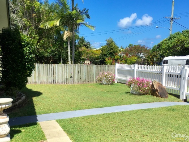 18 Lows Drive, Pacific Paradise QLD 4564