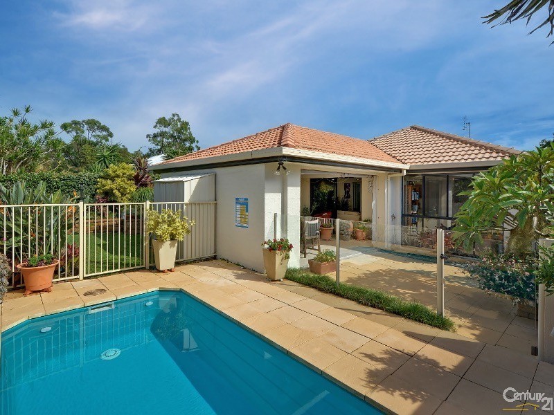 8 Spinifex Place, Twin Waters QLD 4564