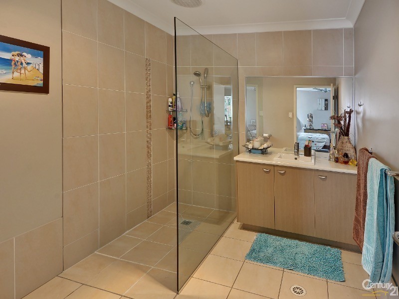 60 Anchorage Circuit, Twin Waters QLD 4564