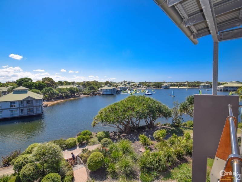 82/80 North Shore Road, Twin Waters QLD 4564