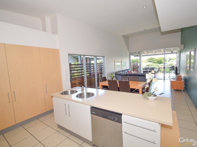 82/80 North Shore Road, Twin Waters QLD 4564