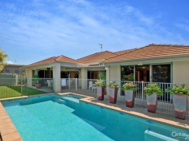 71 Stillwater Drive, Twin Waters QLD 4564