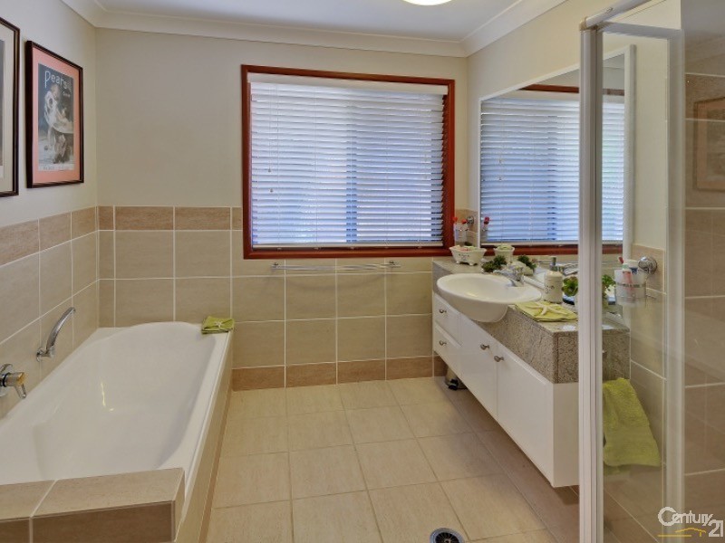 71 Stillwater Drive, Twin Waters QLD 4564