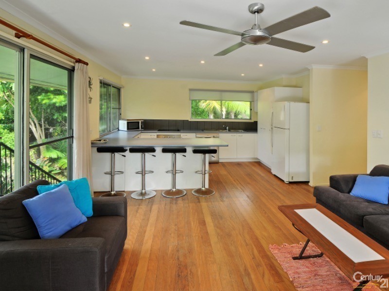 21 Sassifras Street, Mudjimba QLD 4564