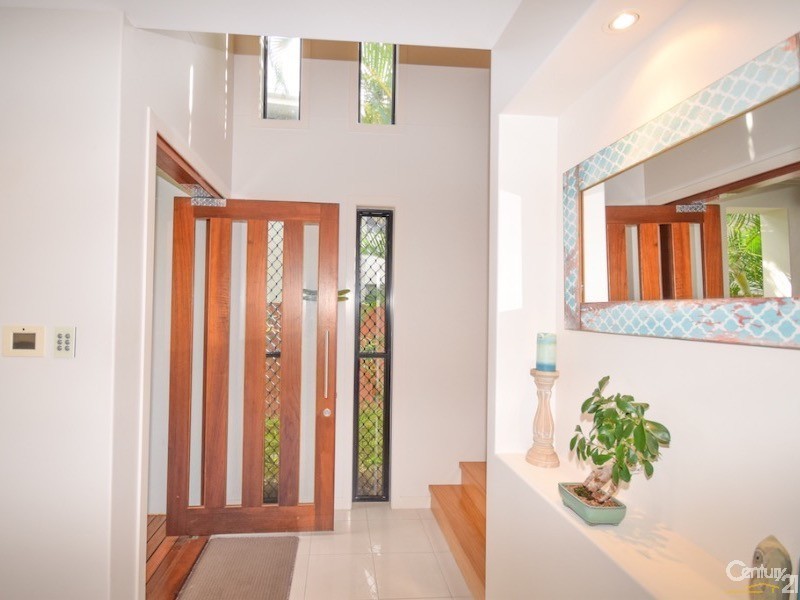 71 Baywater Drive, Twin Waters QLD 4564