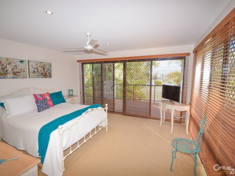 71 Baywater Drive, Twin Waters QLD 4564