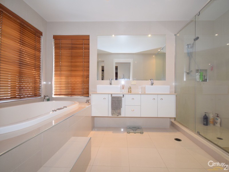 71 Baywater Drive, Twin Waters QLD 4564