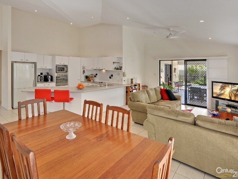 3 Staysail Place, Twin Waters QLD 4564