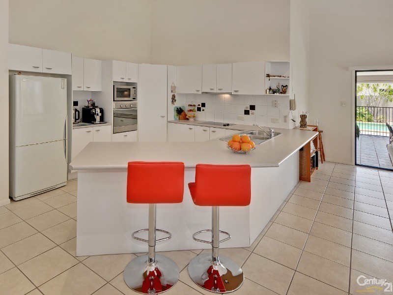 3 Staysail Place, Twin Waters QLD 4564