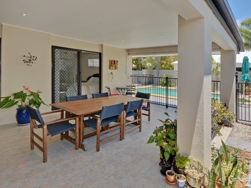 3 Staysail Place, Twin Waters QLD 4564