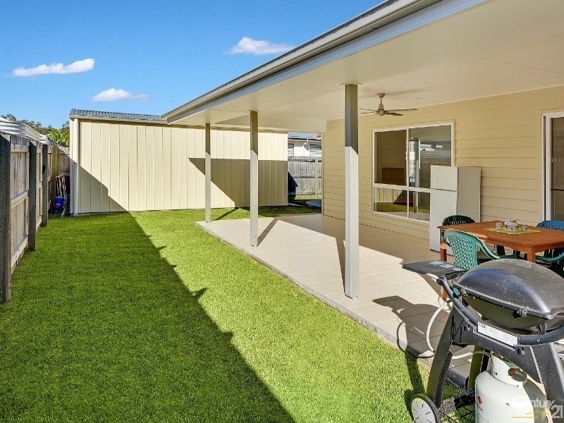 26 Ameen Circuit, Mudjimba QLD 4564