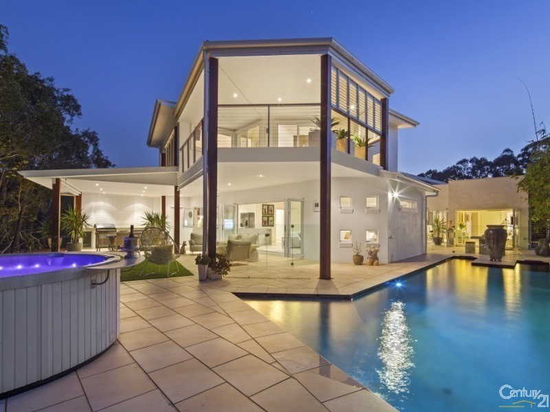 7 Hetherington Drive, Twin Waters QLD 4564