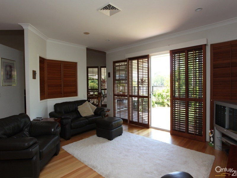 13 Glenwood Place, Twin Waters QLD 4564