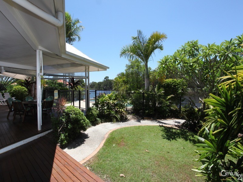 13 Glenwood Place, Twin Waters QLD 4564