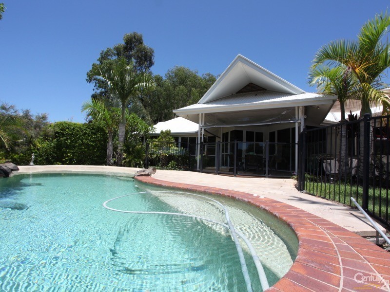 13 Glenwood Place, Twin Waters QLD 4564