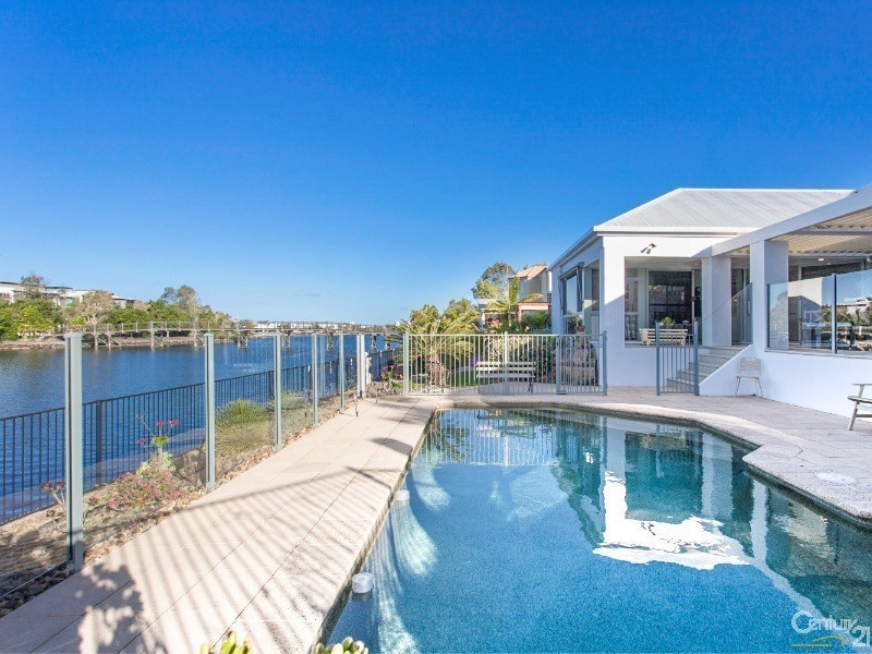 19 Tamarind Place, Twin Waters QLD 4564