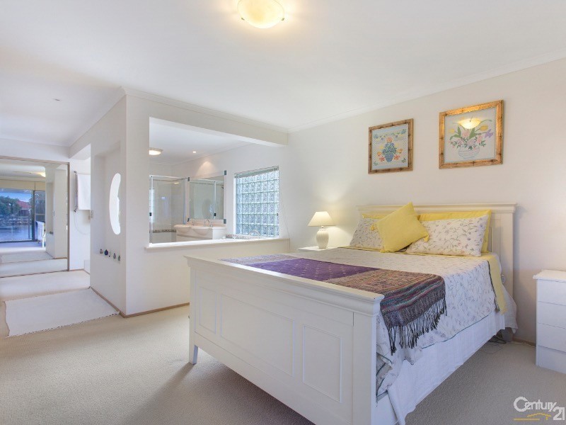 19 Tamarind Place, Twin Waters QLD 4564