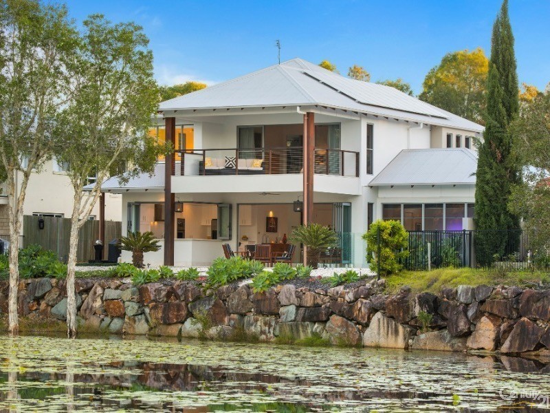 11 Hetherington Drive, Twin Waters QLD 4564
