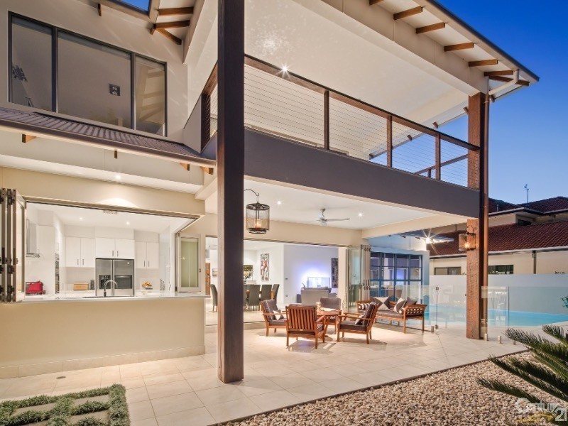 11 Hetherington Drive, Twin Waters QLD 4564