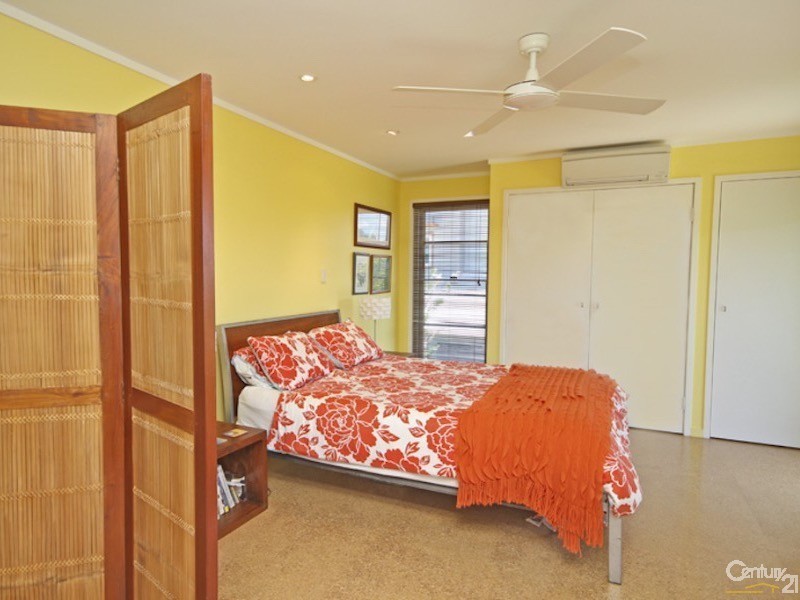 1 North Beach Place, Mudjimba QLD 4564