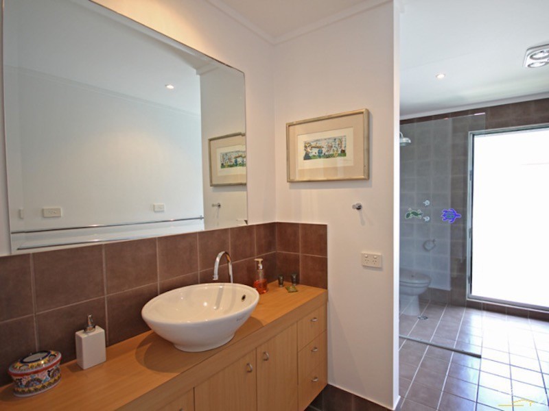 1 North Beach Place, Mudjimba QLD 4564