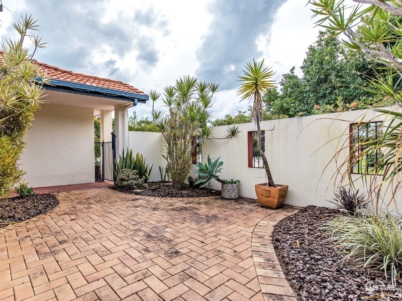 4 Tassel Place, Twin Waters QLD 4564
