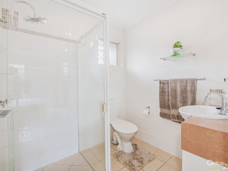 4 Tassel Place, Twin Waters QLD 4564