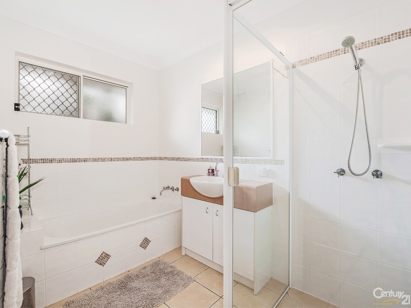 4 Tassel Place, Twin Waters QLD 4564