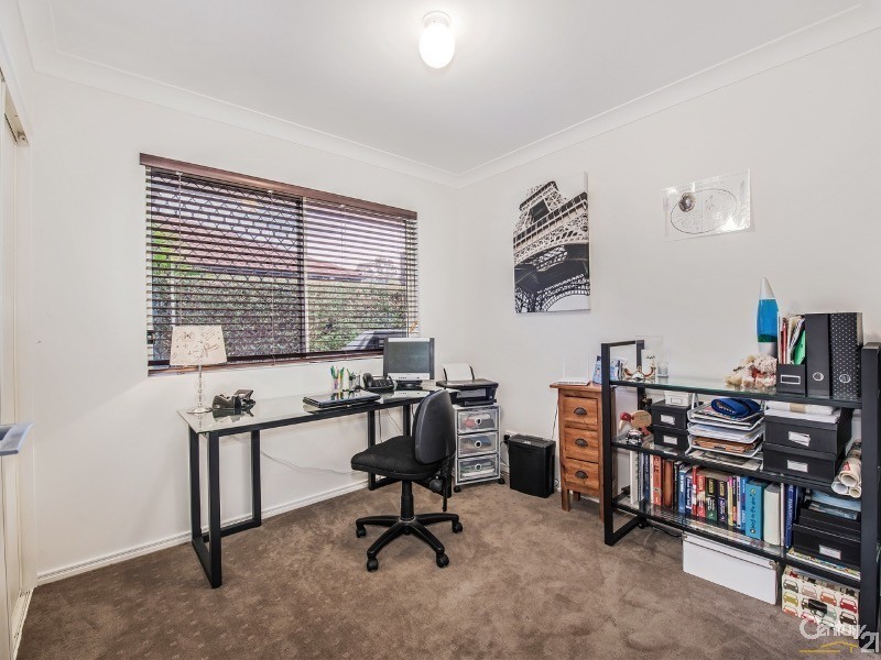 4 Tassel Place, Twin Waters QLD 4564