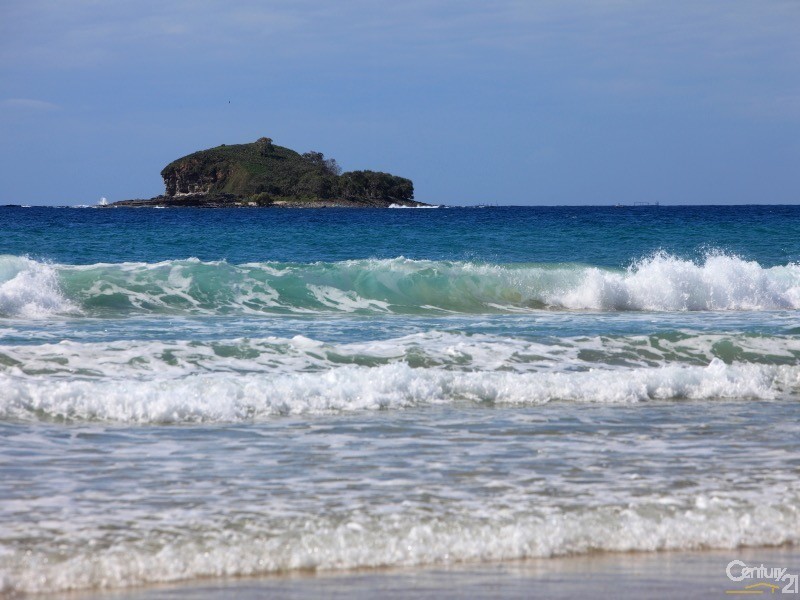 63 Mudjimba Esplanade, Mudjimba QLD 4564