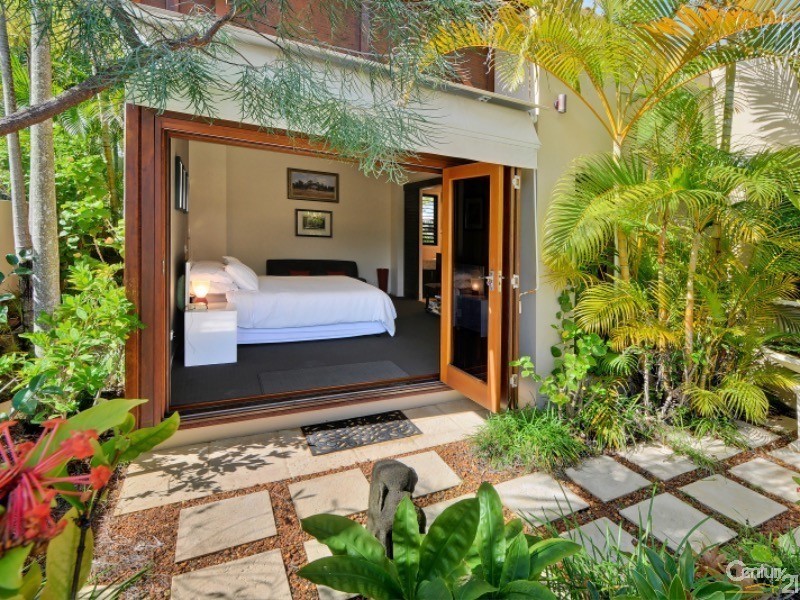 63 Mudjimba Esplanade, Mudjimba QLD 4564