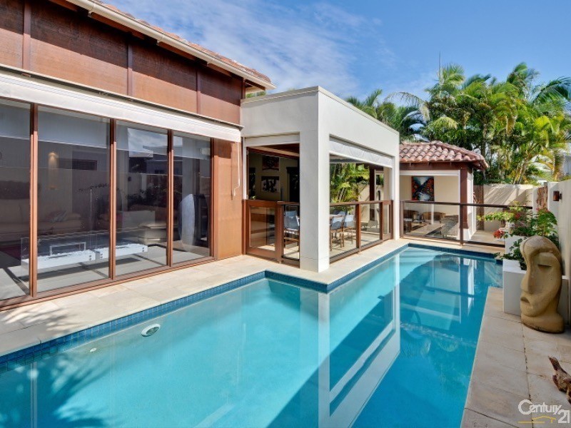 63 Mudjimba Esplanade, Mudjimba QLD 4564