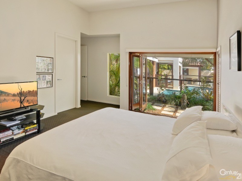 63 Mudjimba Esplanade, Mudjimba QLD 4564